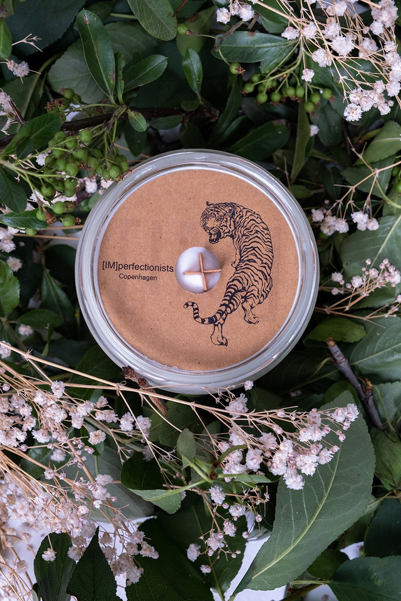 Jasmine, Red Fruits and Vanilla Scented Candle - Bengal Tiger Candle Melts into Hand Cream